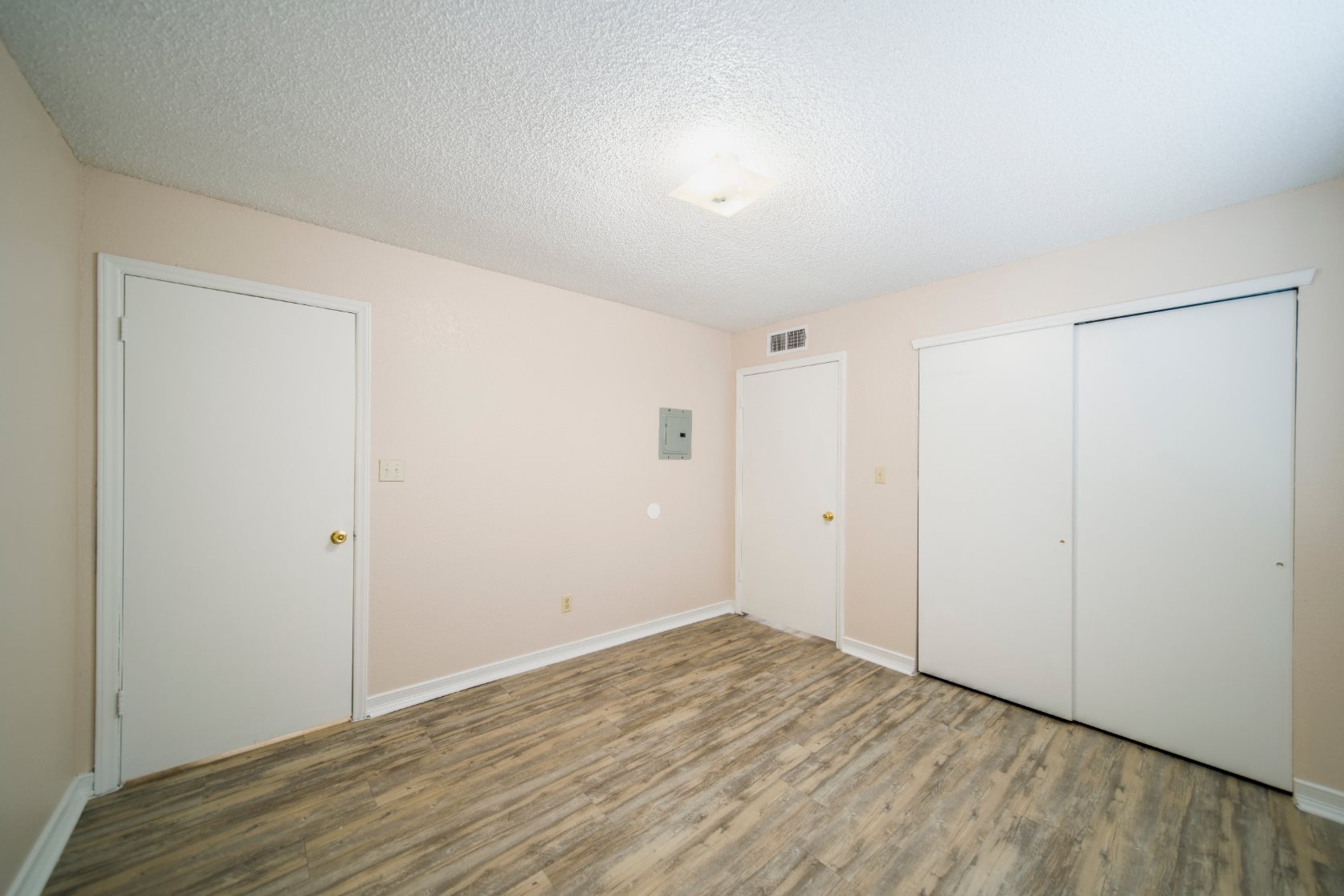 Gallery Photo 21